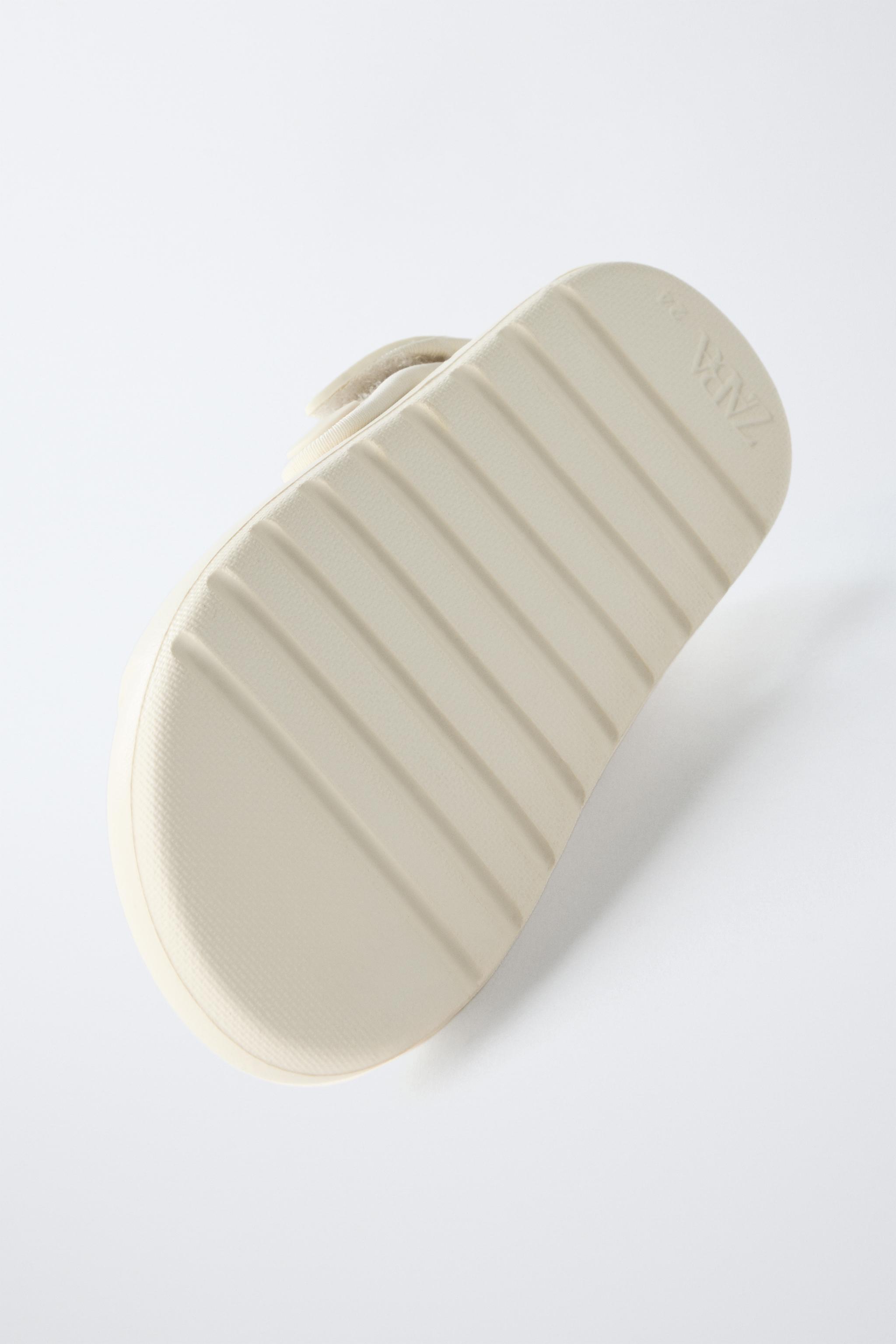RUBBER SLIDE SANDALS